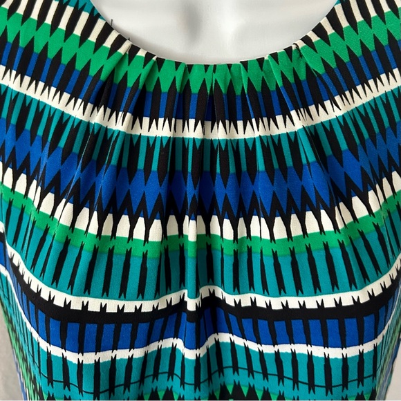 Calvin Klein Sleeveless Top Size PM - Picture 3 of 7